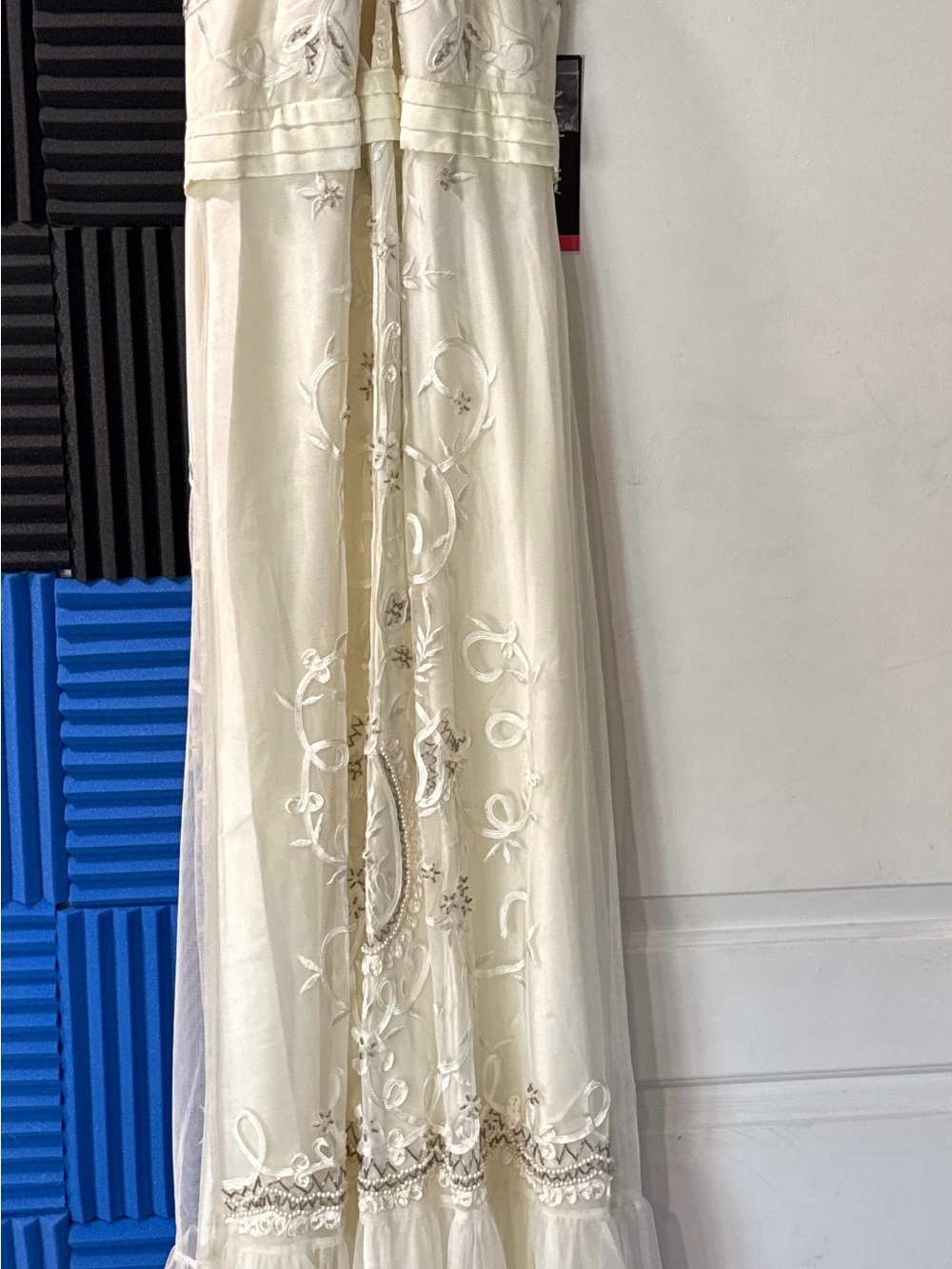 NWT Night Way Embroidered Halter Bridal Wedding Gown Ivory Maxi Dress - Size 14